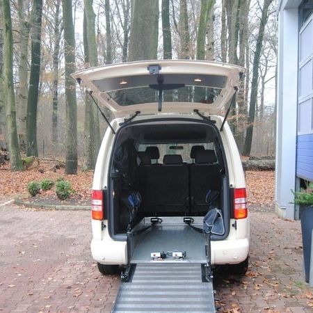 VW Caddy Rollstuhlwagen